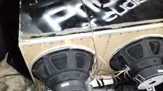 Жесть на СТО. Mitsubishi и PRIDE AUDIO. Что-то стучит в багажнике. Будни АвтоСервис.