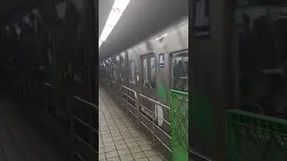 Osaka metro honks horn