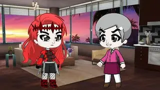 Kamelia Jumpscares Miss T