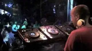 Denis The Menace @ NeoClub Moscow_Russia