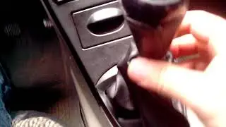 How to replace the shift linkage cover on a Geely SK