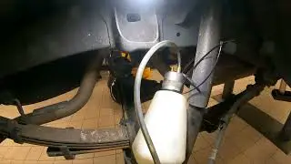 Customer states Perform a one-person brake bleed. #howto