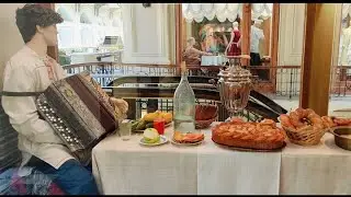 In un negozio di Mosca. Buon appetito!