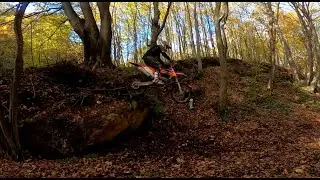 ENDURO | MOTOCYKL ZLECIAŁ ZE SKAŁY