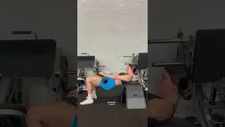 Leg day @ 30 weeks pregnant🤰🏻