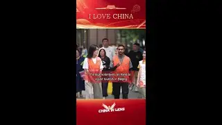Foreign volunteers on hand to assist tourists in Beijing