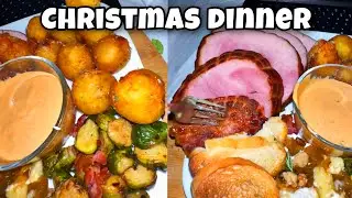 Cooking Christmas Dinner in my Dorm Room