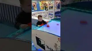 Внук Артём с папой.