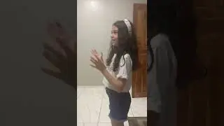 Ensaiando pra dançar bem lindo pra Jesus \ #louvor #lyta #viralvideo #victoria #family #shortvideo