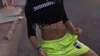 Menina dançando brega funk