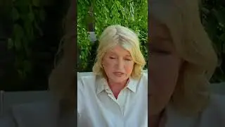 Martha Stewart Helps Revive Richard Gere's Garden #MarthaKnowsBest #Shorts