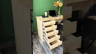 Стол Письменный СО-100(лак) массив сосны