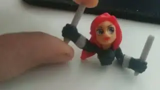 нашёл игрушку