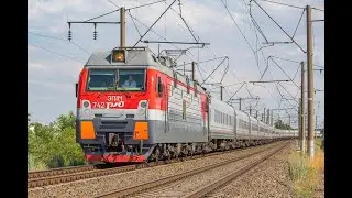 Электровоз ЭП1М-742  с пассажирским поездом 141С Симферополь — Пермь