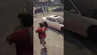 Get back or get smacked 😭 