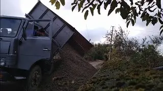 КАМАЗ В КАРЬЕРЕ погрузка гравия