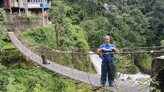 Crossing a Himalayan rope bridge in Nepal | VoluntEars