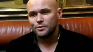 Максим Аверин о спектакле "Искренне, без купюр"