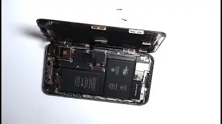 iPhone X demontáž, odlepení LCD displeje