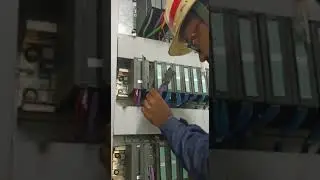 PROCEDURE FOR REMOVING AND FIXING OF SIEMENS S7300 PLC DIGITAL INPUT CARD.