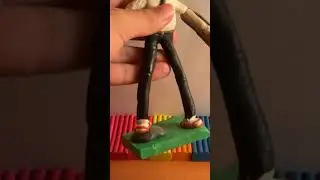 Человек бензопила из пластилина
