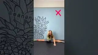 Middle Split Easy Tutorial💖🤗 #splits #howto #gymnast #easytips #easy #shorts