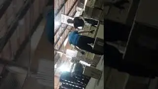 Русский блан узбек ишляапти пркол🤣🤣