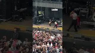 Loathe🎸Scarborough🏴󠁧󠁢󠁥󠁮󠁧󠁿 Hard work for a sign interpreter😵‍💫 #loathe #rockmusic #england