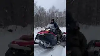 Сани Snowtrail 2600 Преодолеть горный ручей