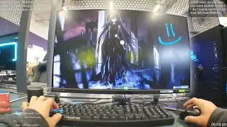 playing osu! in public