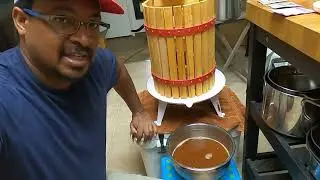 Happy Harvest! Pressing Apple Cider