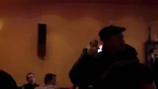 distractie la dudesti omul isi da dedicatie daca nu ii da nimeni:))