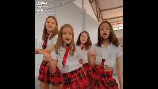 Millena e Manu com suas amigas