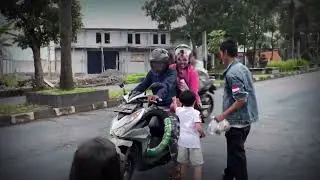 BERBAGI TAKJIL UNTUK PENGGUNA JALAN