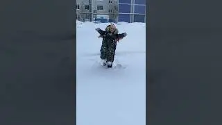 Еле добрались до горки😂