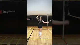 Упражнение у стены для отработки нападающего удара важно выполнять правильно 🏐