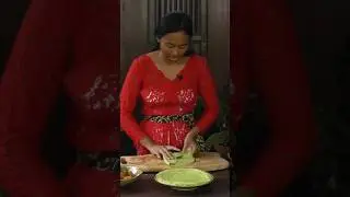 Jaje Dadar Gulung🙏🏽😊 #bali #dadargulung #cooking #cookingclass #privatecookingclass #balinese
