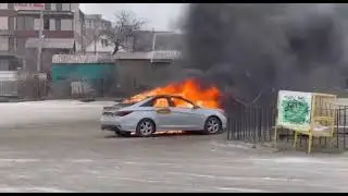 Возле очистных сооружений в Черноморске горит иномарка