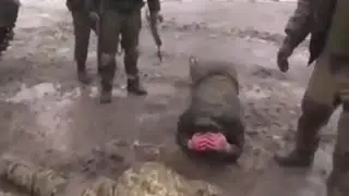 VIDÉO CHOC : Traitement inhumain de l'occupation russe avec les prisonniers ukrainiens