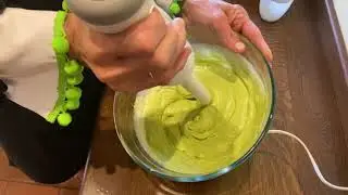 FLAN DE AGUACATE CON GAMBAS