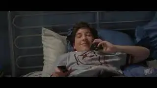 Мэттью подглядывает за Дэниэл - Соседка (2004) - Момент из фильма