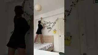 Pinterest room/how to hide a stain on a wall:/ 