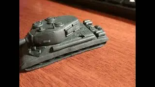 танк СТ-1 из пластилина 
