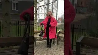 Кардиган спицами с косой из толстой пряжи 