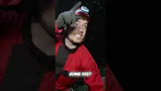 Surviving 7 Days in a Massive Underwater Cave.🔥💦part(1)