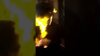 Горящий напиток и борода