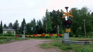 Museum train @ Ratapolku level crossing