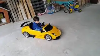Lamborghini akülü araba