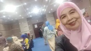 Presentasi kelompok gemes diacara pelatihan refleksi kompetensi komunitas belajar