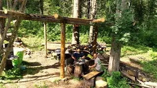 Лесная изба.Строим навес.